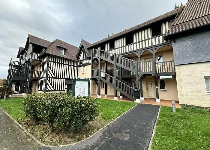 Vue Sur Le Golf En Rez-de-chaussee - Piscine Chauffee Accessible De Mai A Septembre Apartment Deauville