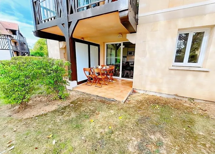 Vue Sur Le Golf En Rez-de-chaussee - Piscine Chauffee Accessible De Mai A Septembre Apartment Deauville