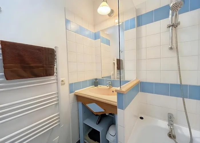 Vue Sur Le Golf En Rez-de-chaussee - Piscine Chauffee Accessible De Mai A Septembre Apartment