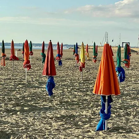 Daire Vue Sur Le Golf En Rez-de-chaussee - Piscine Chauffee Accessible De Mai A Septembre Deauville