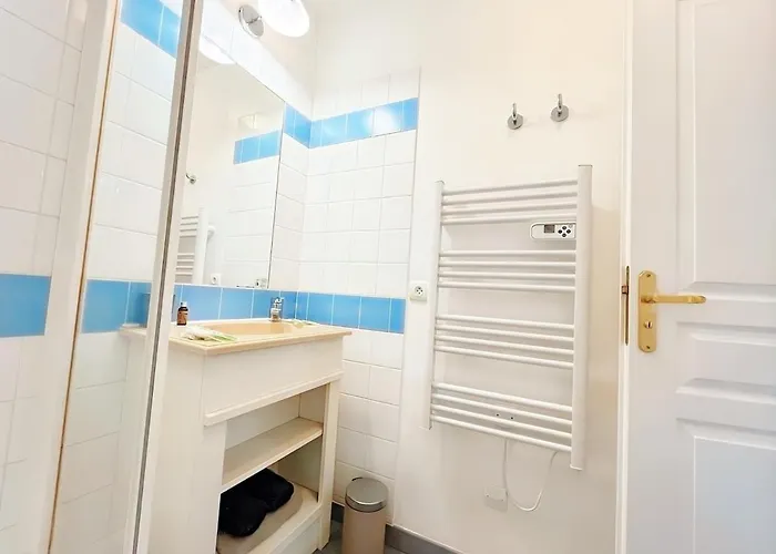 Vue Sur Le Golf En Rez-de-chaussee - Piscine Chauffee Accessible De Mai A Septembre شقة *