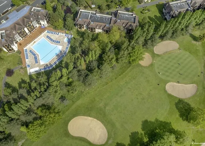 Vue Sur Le Golf En Rez-de-chaussee - Piscine Chauffee Accessible De Mai A Septembre شقة